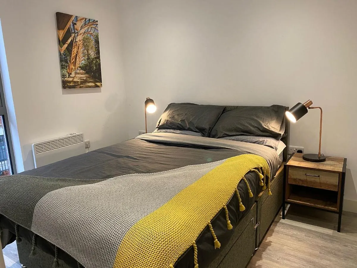 Snuggle Flat In Sheffield Apartment